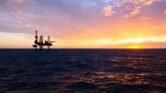 Silhouette,Of,A,Drilling,Rig